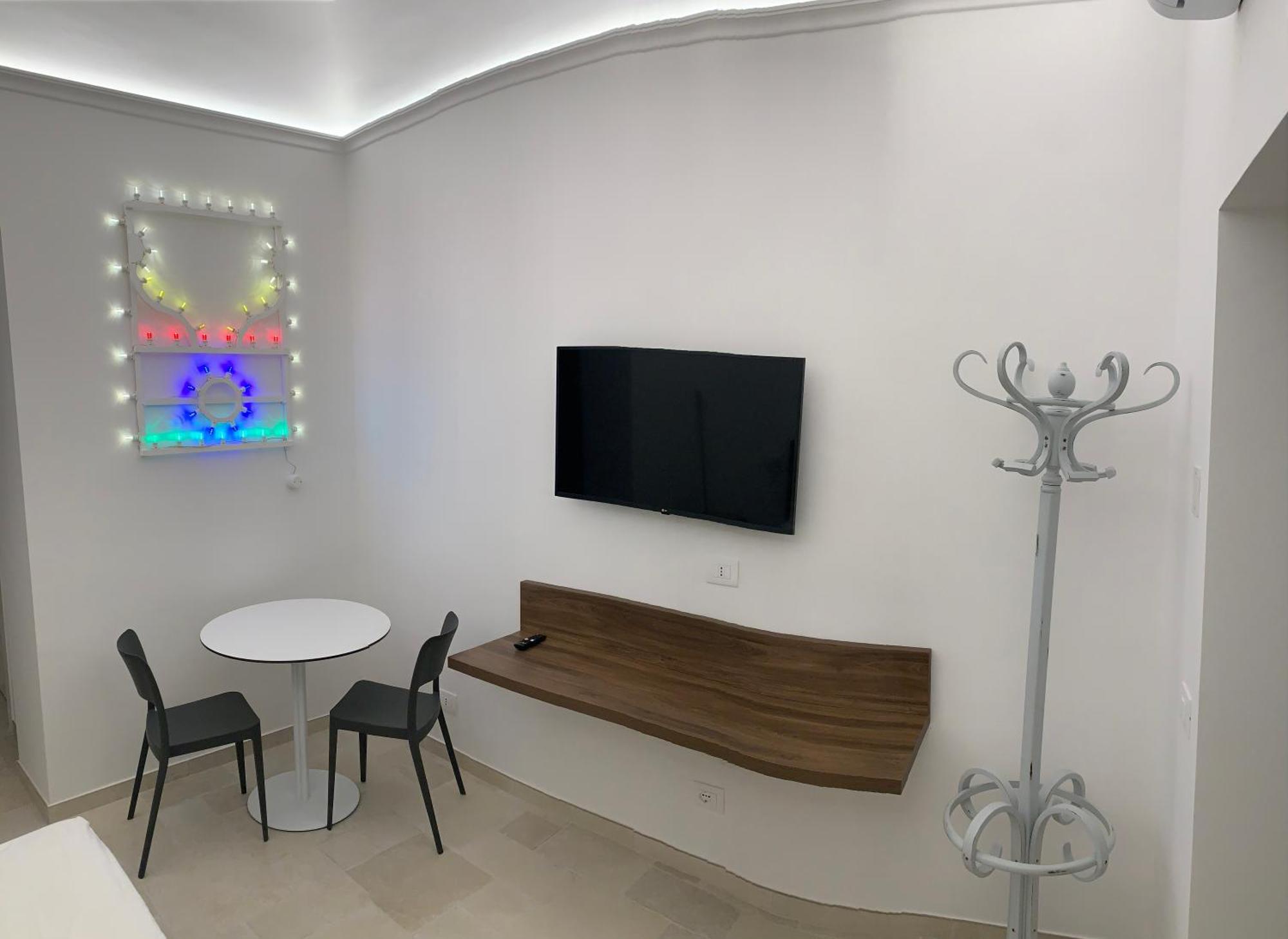 Hotel Civico 38 - Le Tre Chiavi Bari Zewnętrze zdjęcie