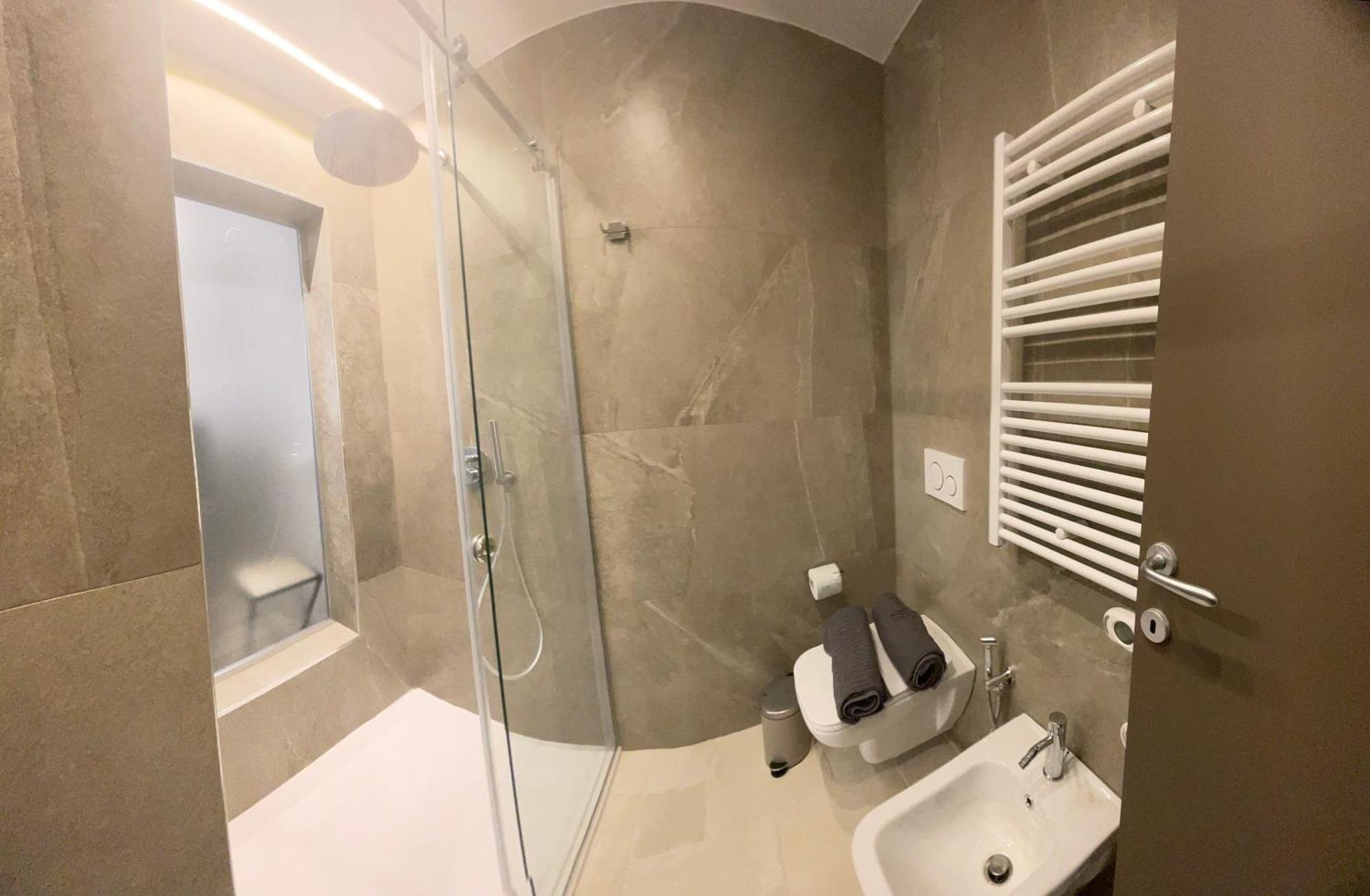 Hotel Civico 38 - Le Tre Chiavi Bari Zewnętrze zdjęcie