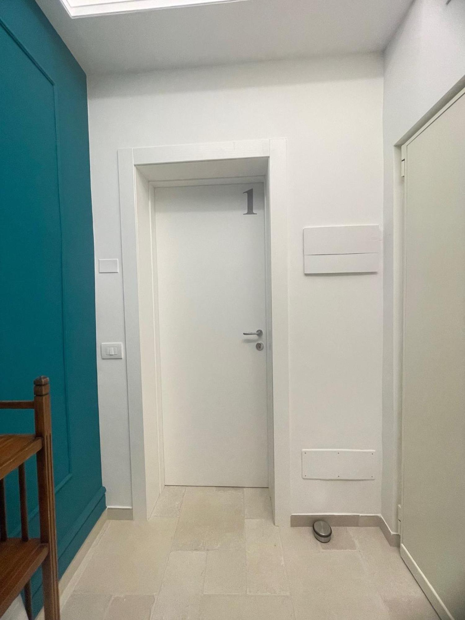 Hotel Civico 38 - Le Tre Chiavi Bari Zewnętrze zdjęcie