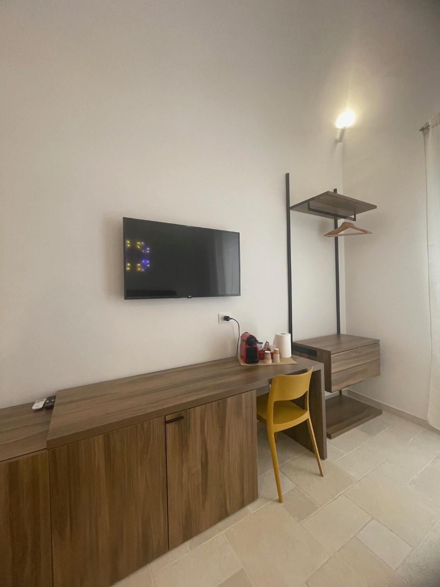 Hotel Civico 38 - Le Tre Chiavi Bari Zewnętrze zdjęcie