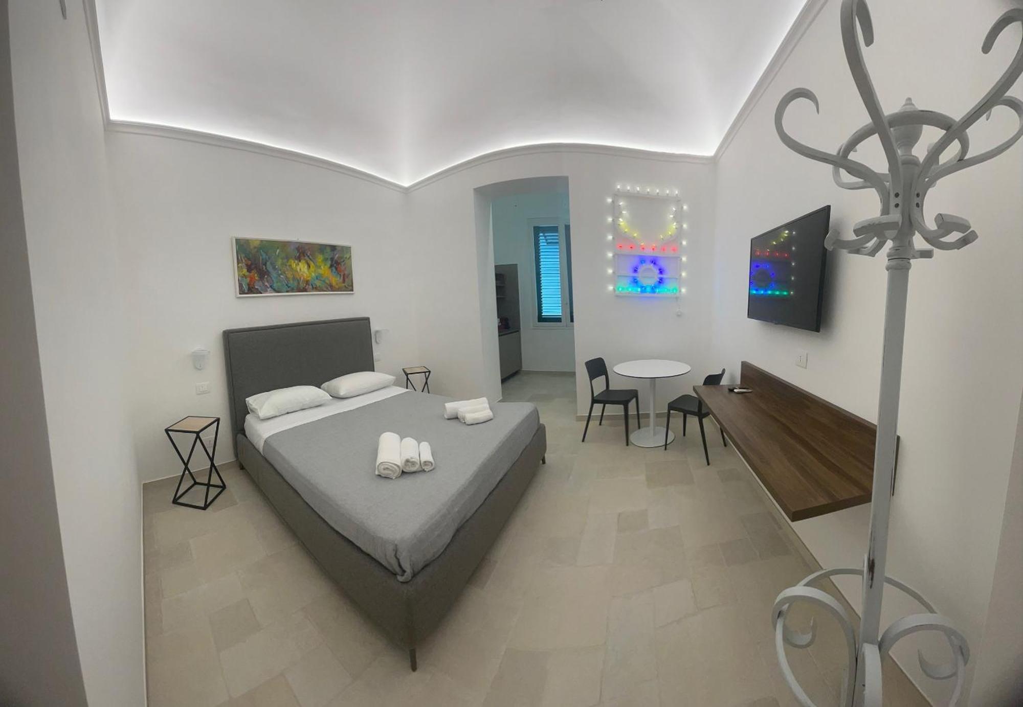 Hotel Civico 38 - Le Tre Chiavi Bari Zewnętrze zdjęcie